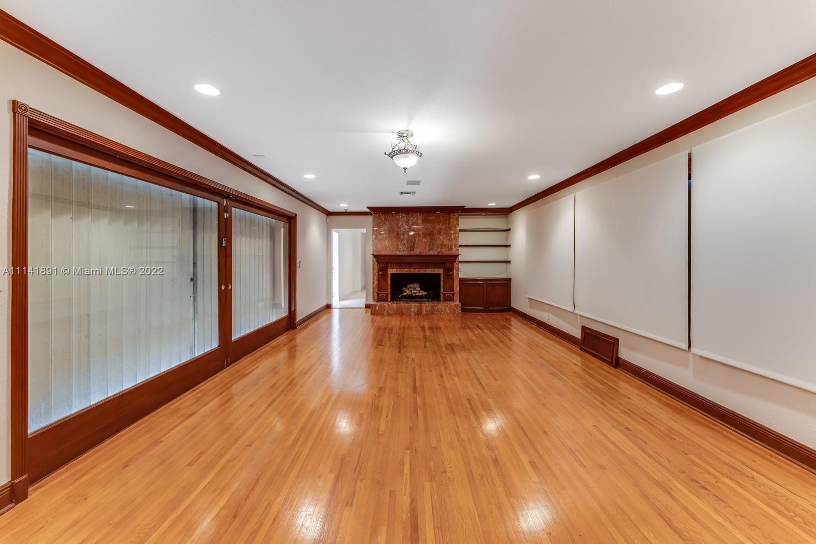 RIDGELINE ESTATES - Residential