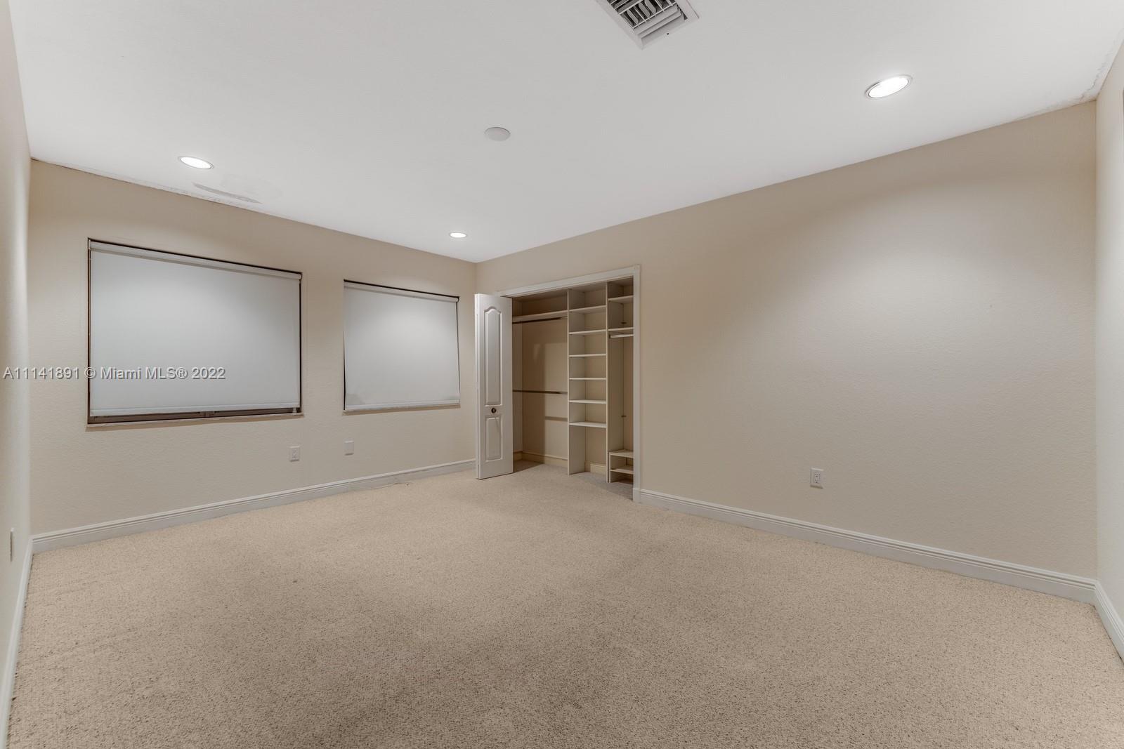 RIDGELINE ESTATES - Residential