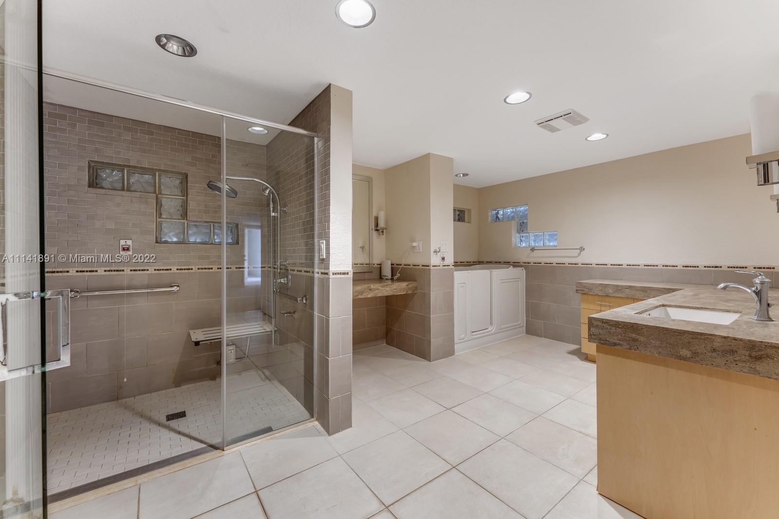 RIDGELINE ESTATES - Residential