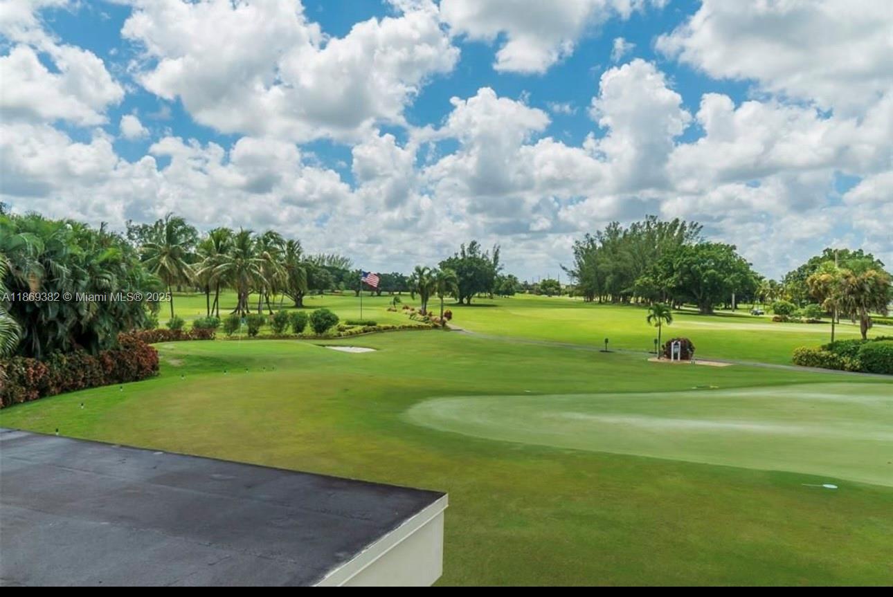 HOLLYBROOK GOLF AND - Residential Lease