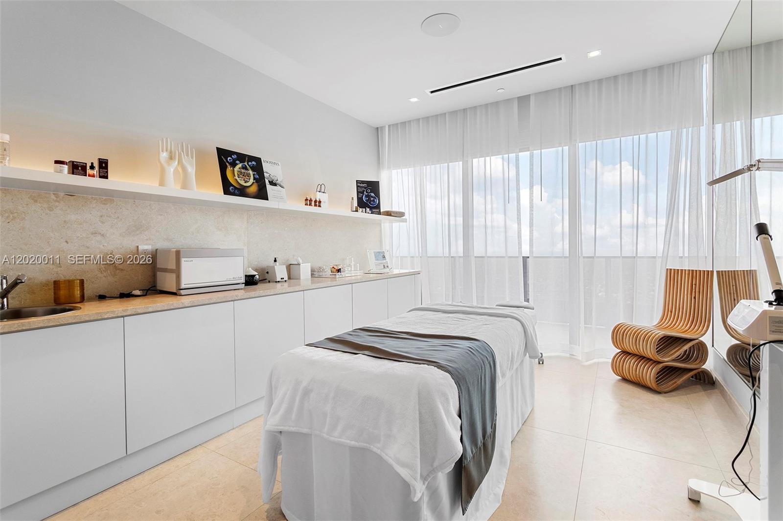 BRICKELL FLATIRON CONDO - Residential