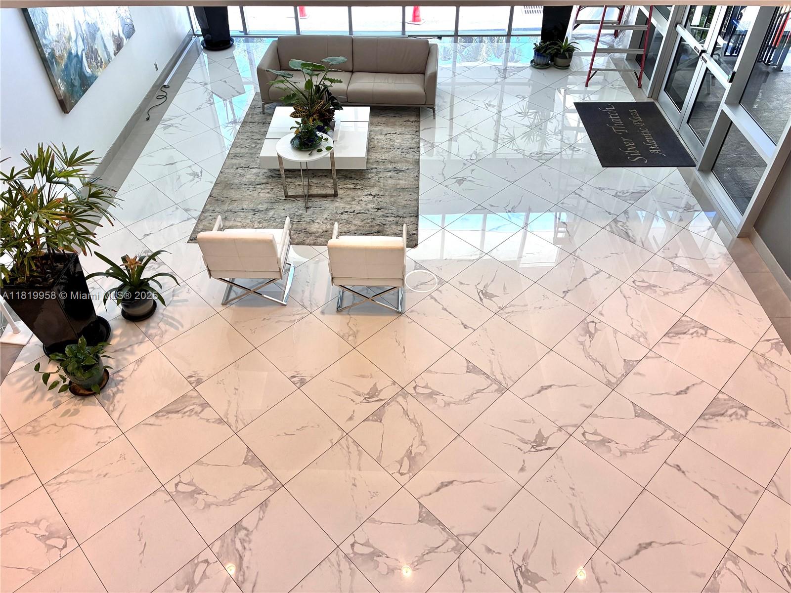 SILVER THATCH ATLANTIC PL - Residential