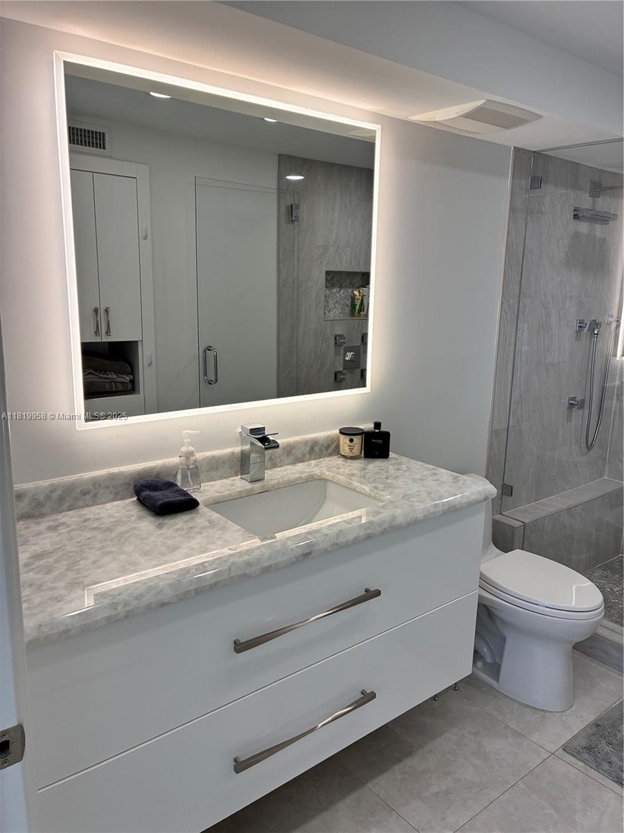 SILVER THATCH ATLANTIC PL - Residential