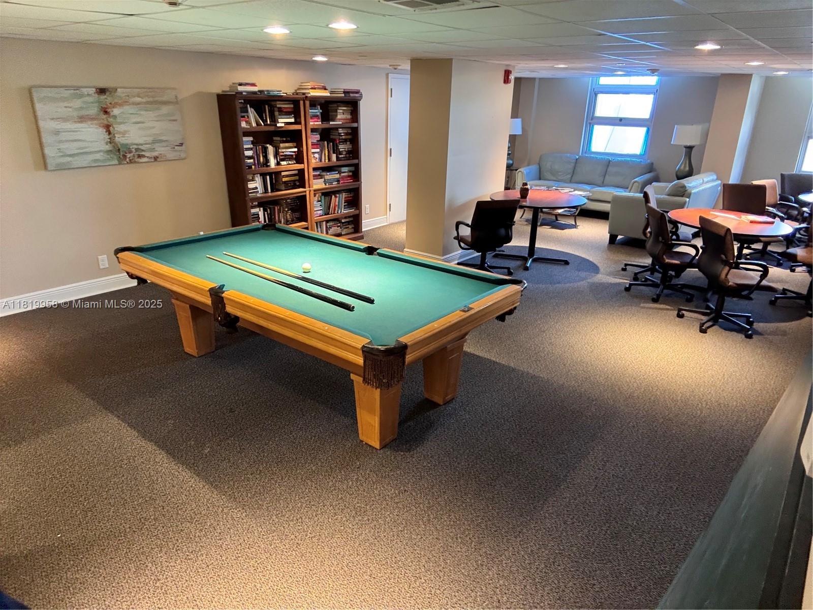 SILVER THATCH ATLANTIC PL - Residential