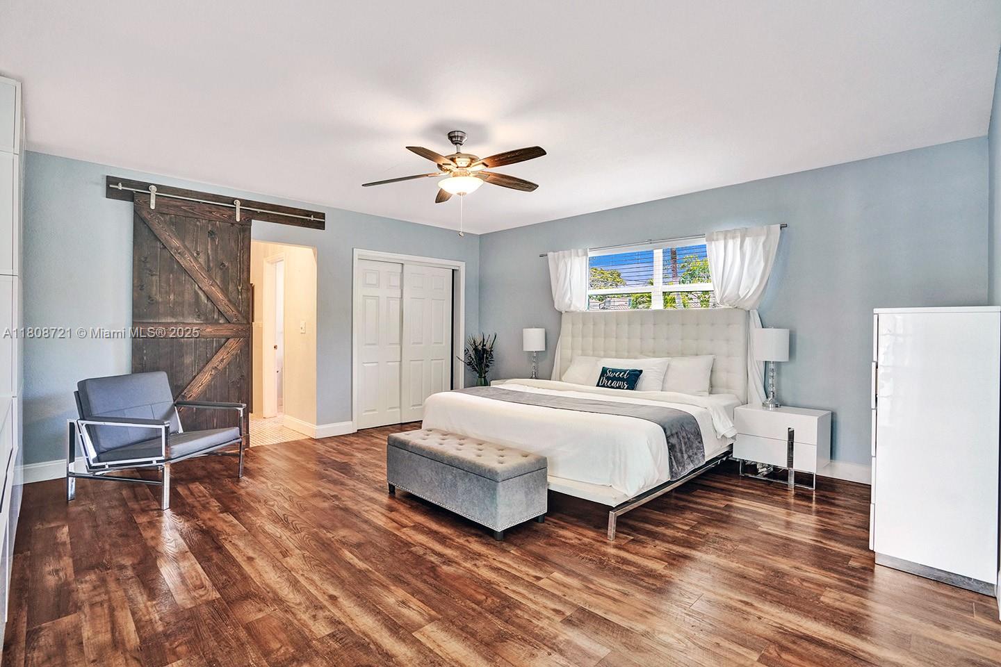 HOLLYWOOD GOLF ESTATES SE - Residential