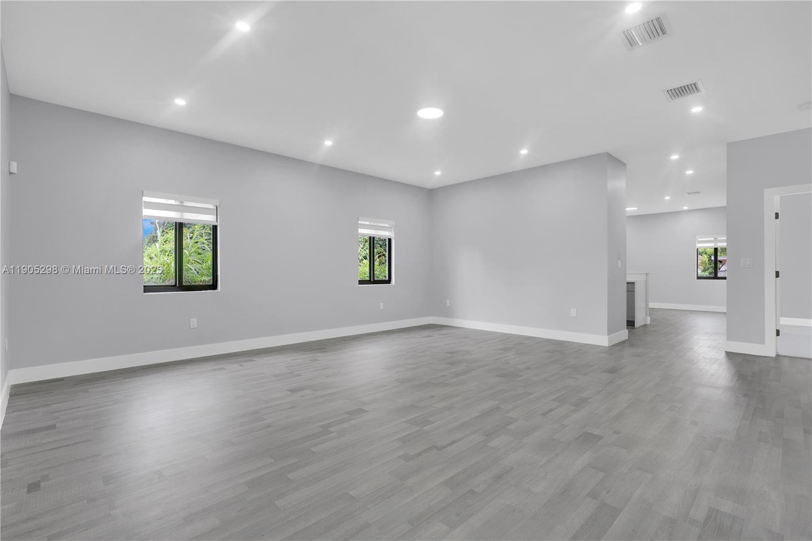 SILVER PALM PARK - Residential