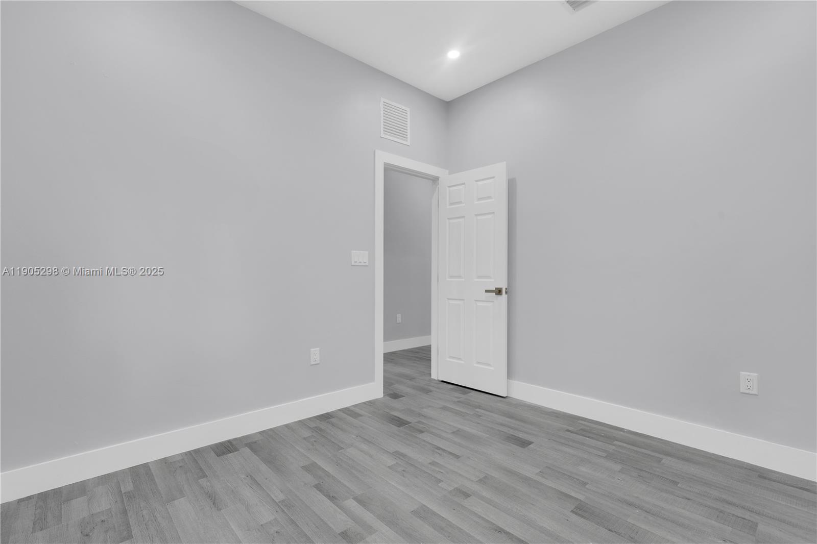 SILVER PALM PARK - Residential