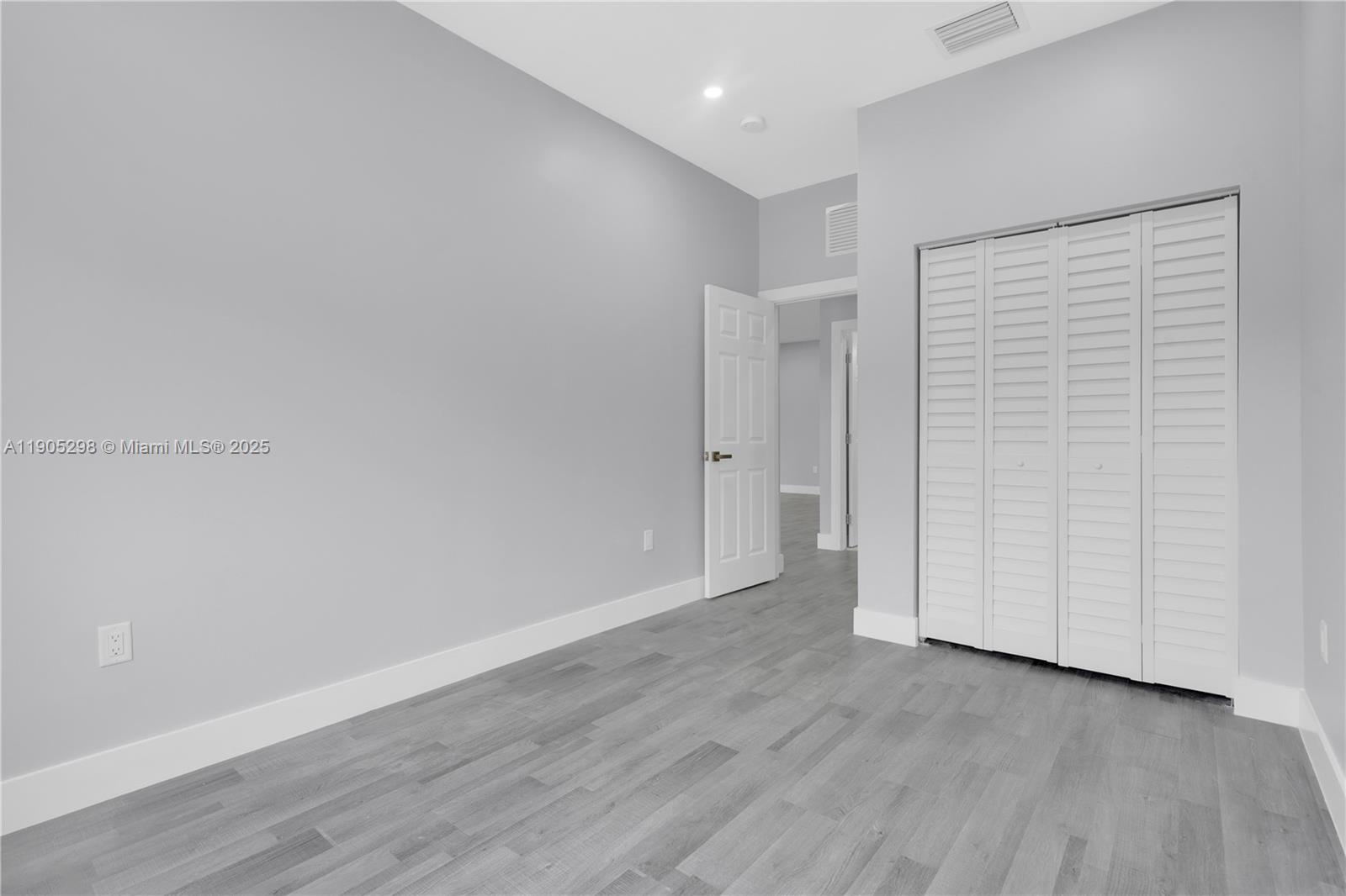 SILVER PALM PARK - Residential