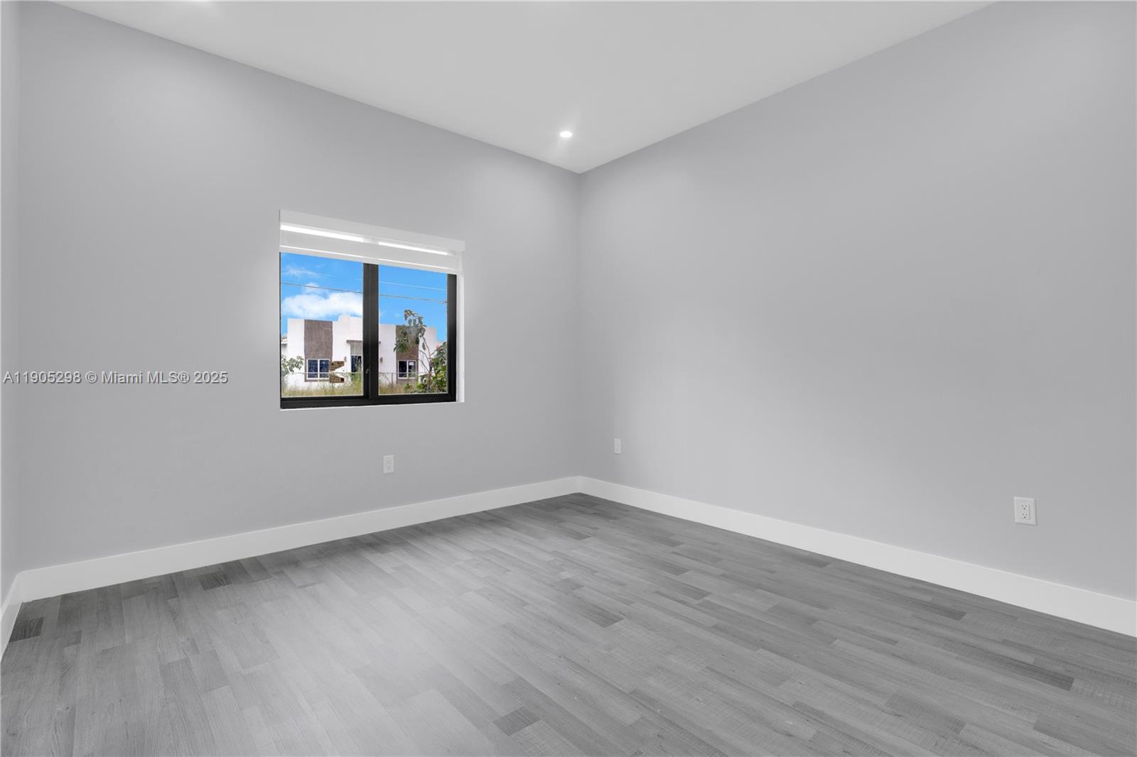 SILVER PALM PARK - Residential