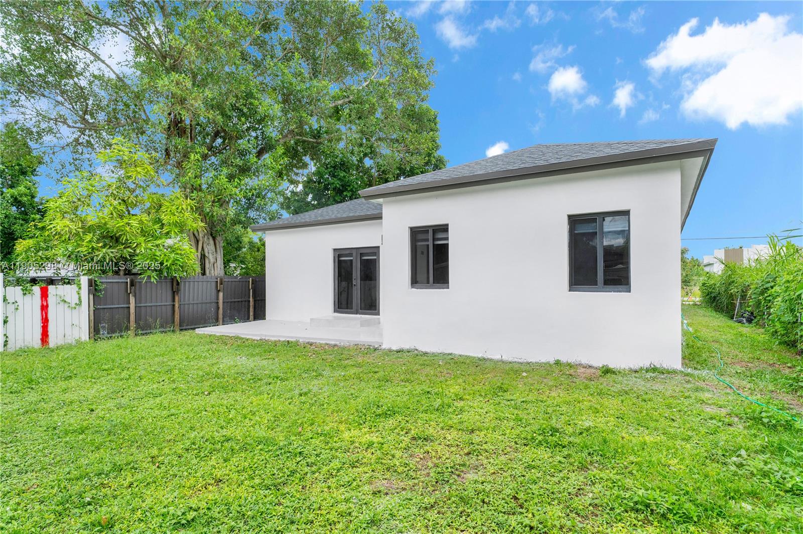 SILVER PALM PARK - Residential