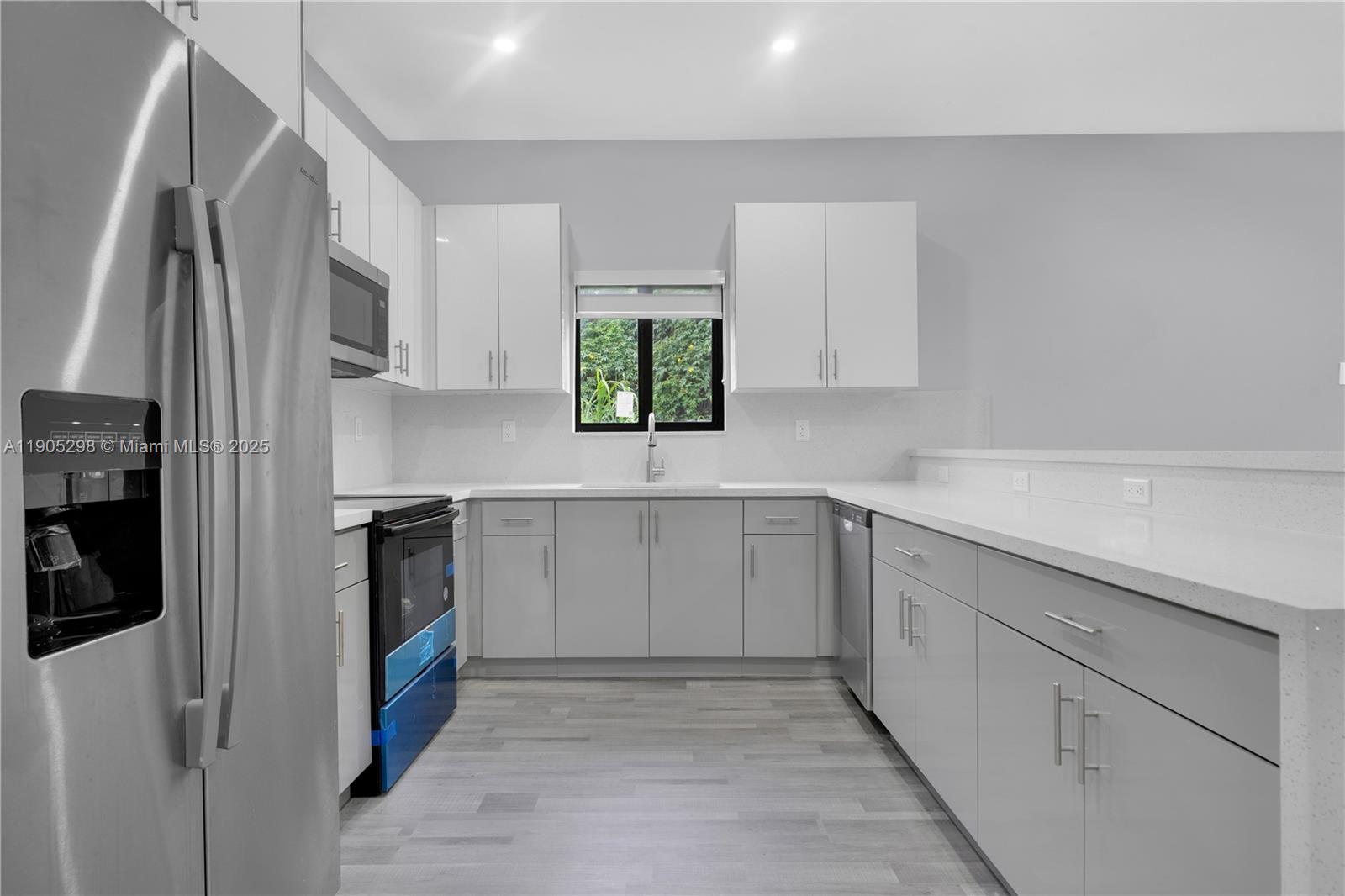 SILVER PALM PARK - Residential