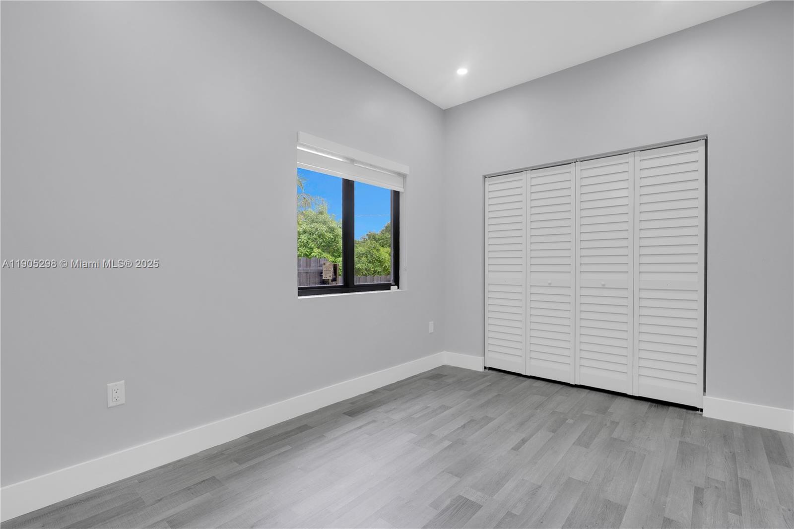 SILVER PALM PARK - Residential