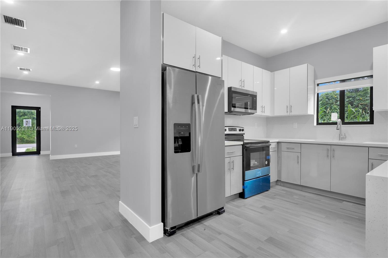 SILVER PALM PARK - Residential