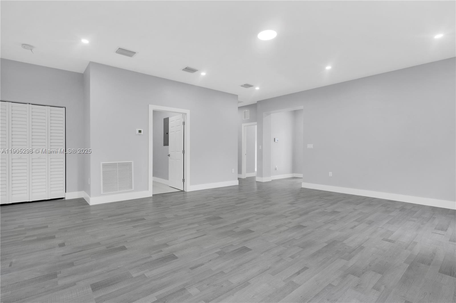 SILVER PALM PARK - Residential