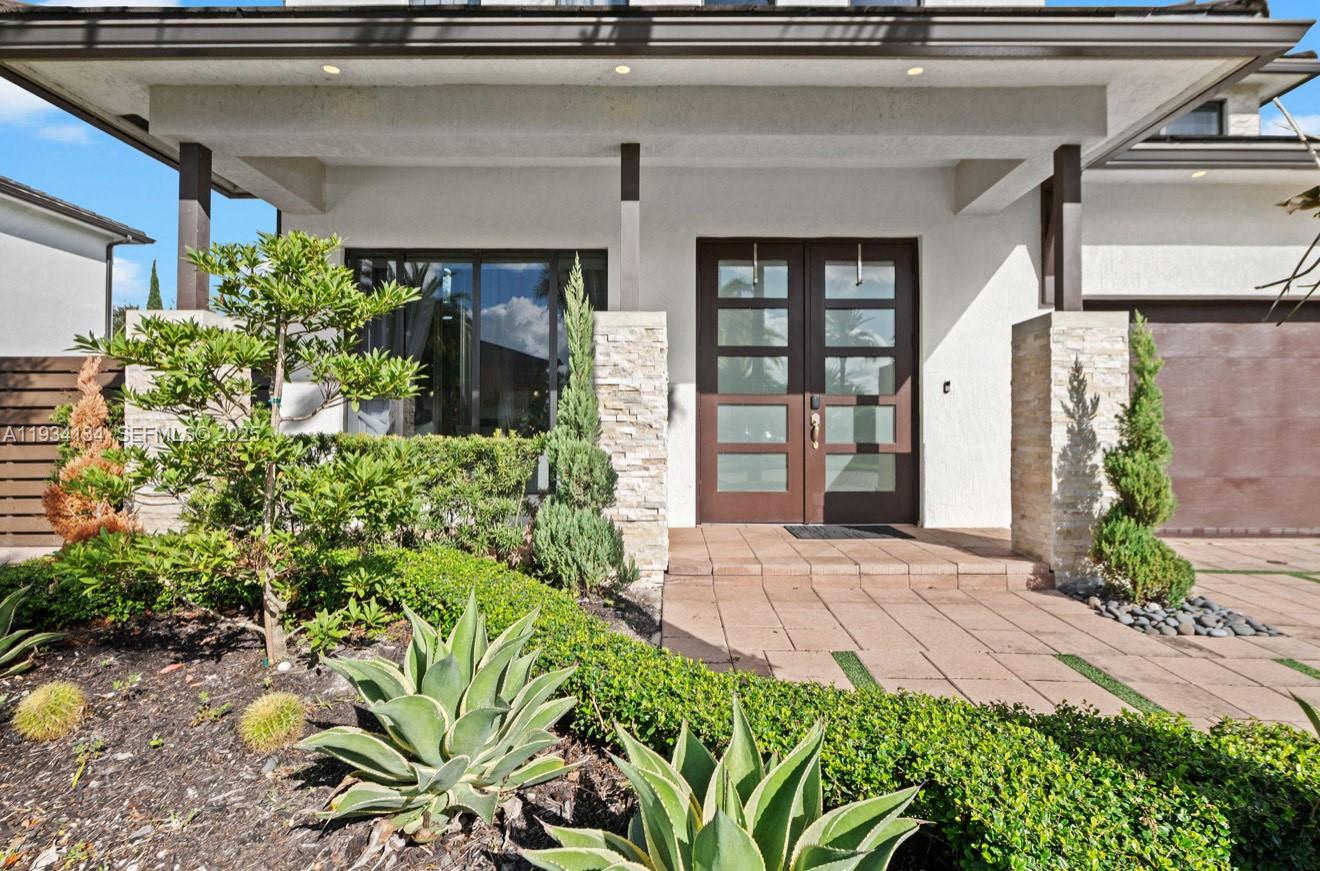 DUNNWOODY LAKE - Residential