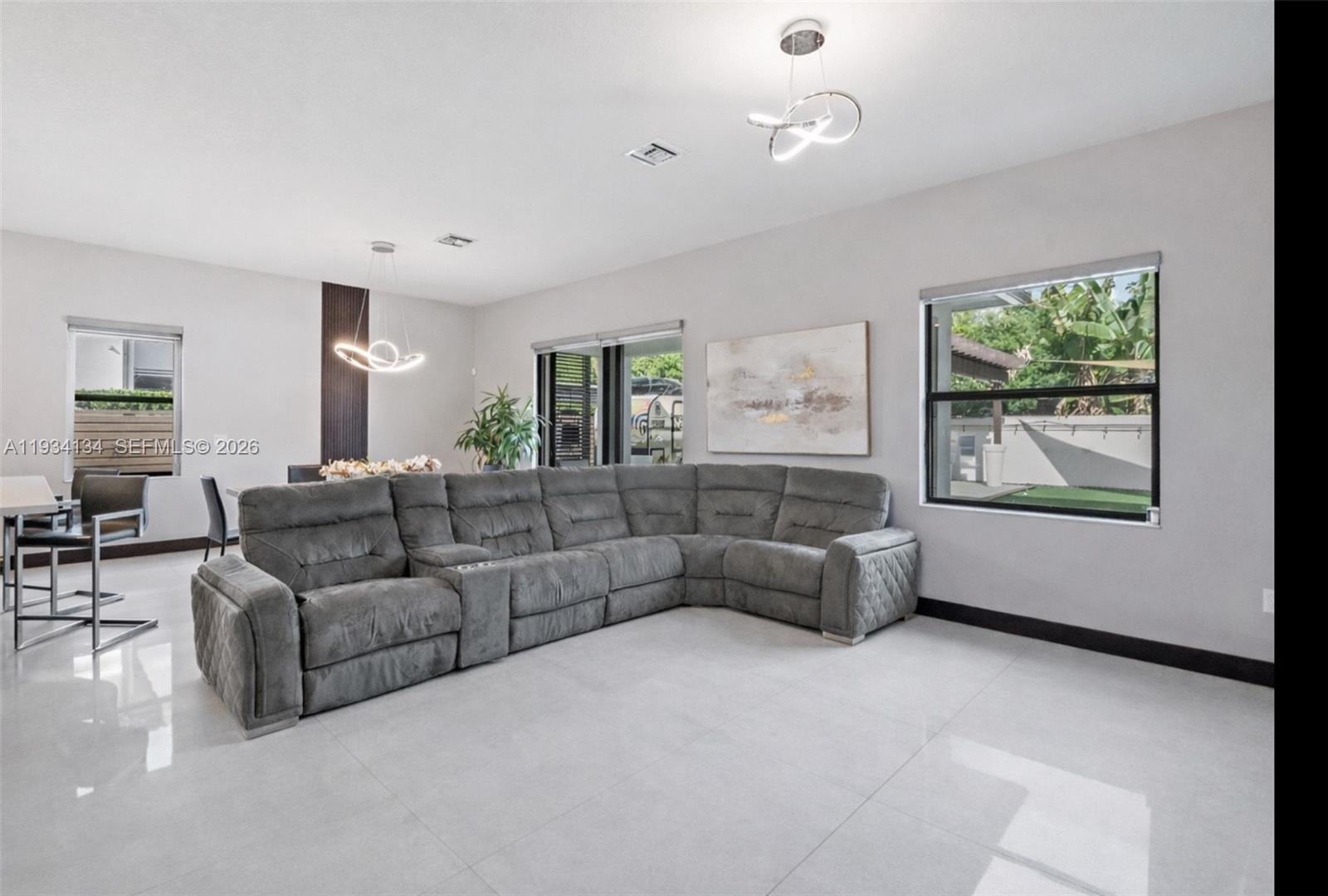 DUNNWOODY LAKE - Residential