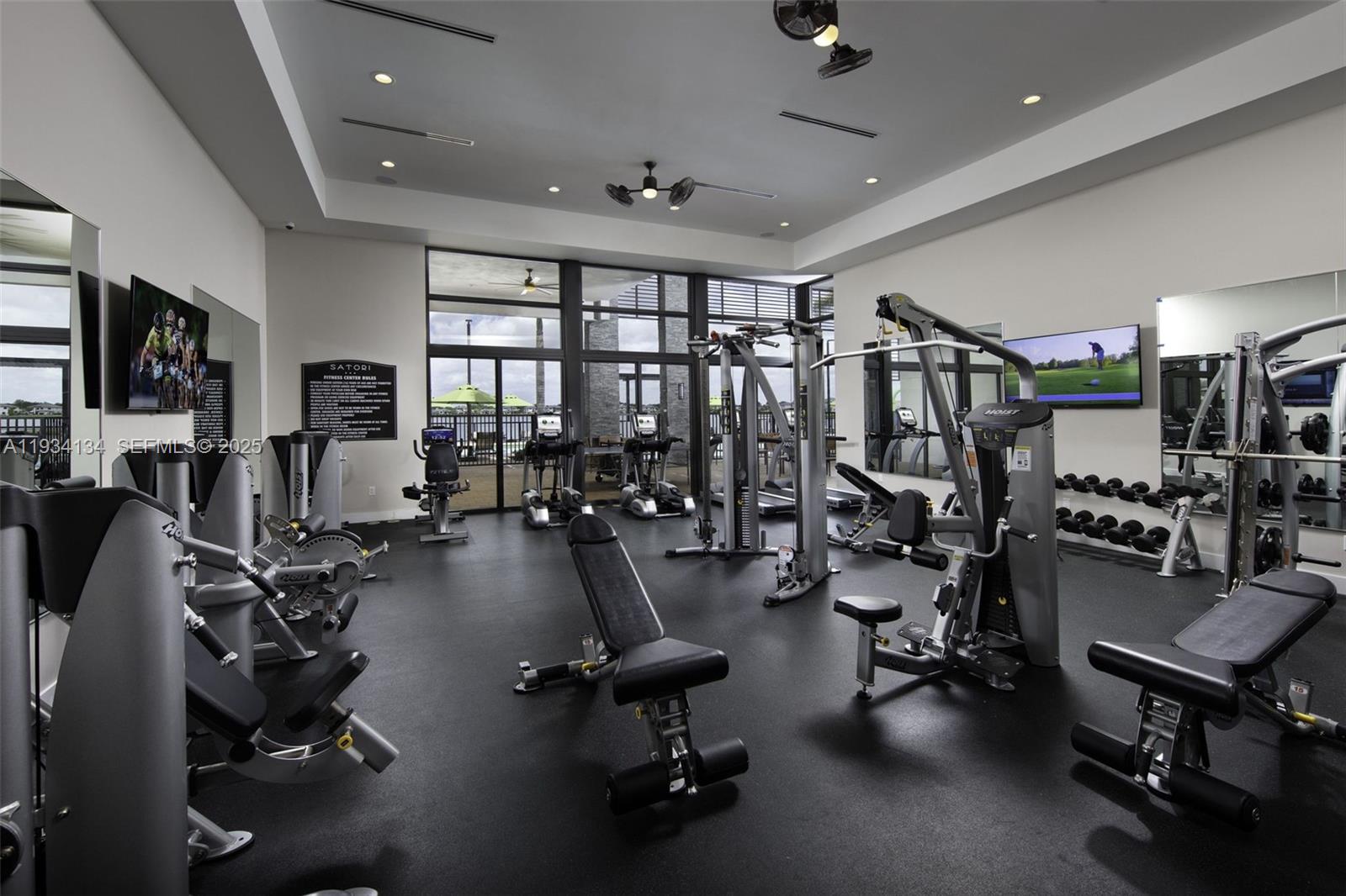 DUNNWOODY LAKE - Residential