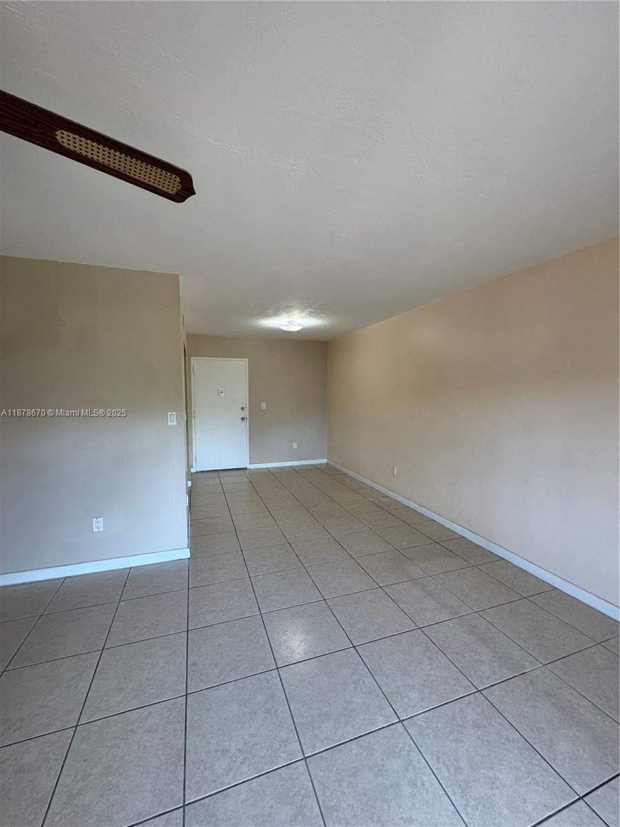 KENDALL ACRES CONDO BLDG - Residential