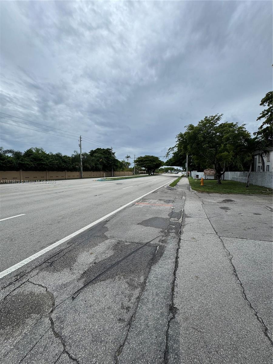 KENDALL ACRES CONDO BLDG - Residential