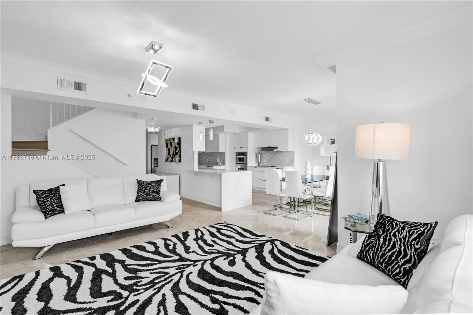PALMETTO PLACE CONDO - Residential Lease