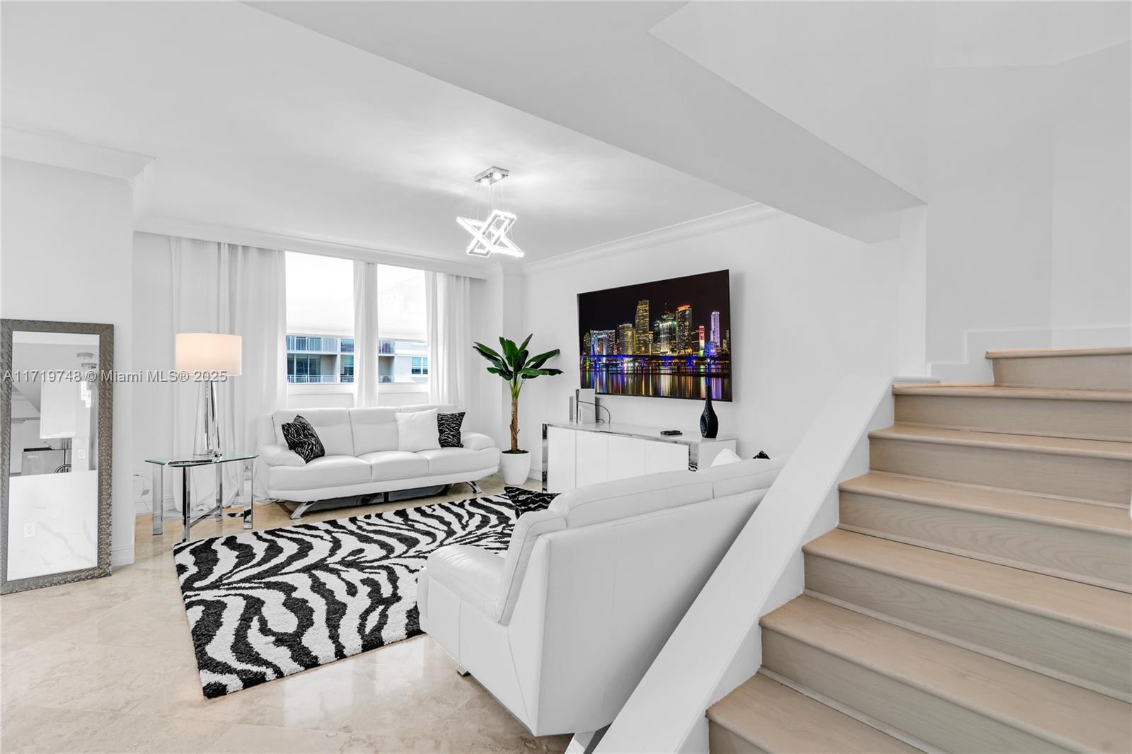 PALMETTO PLACE CONDO - Residential Lease