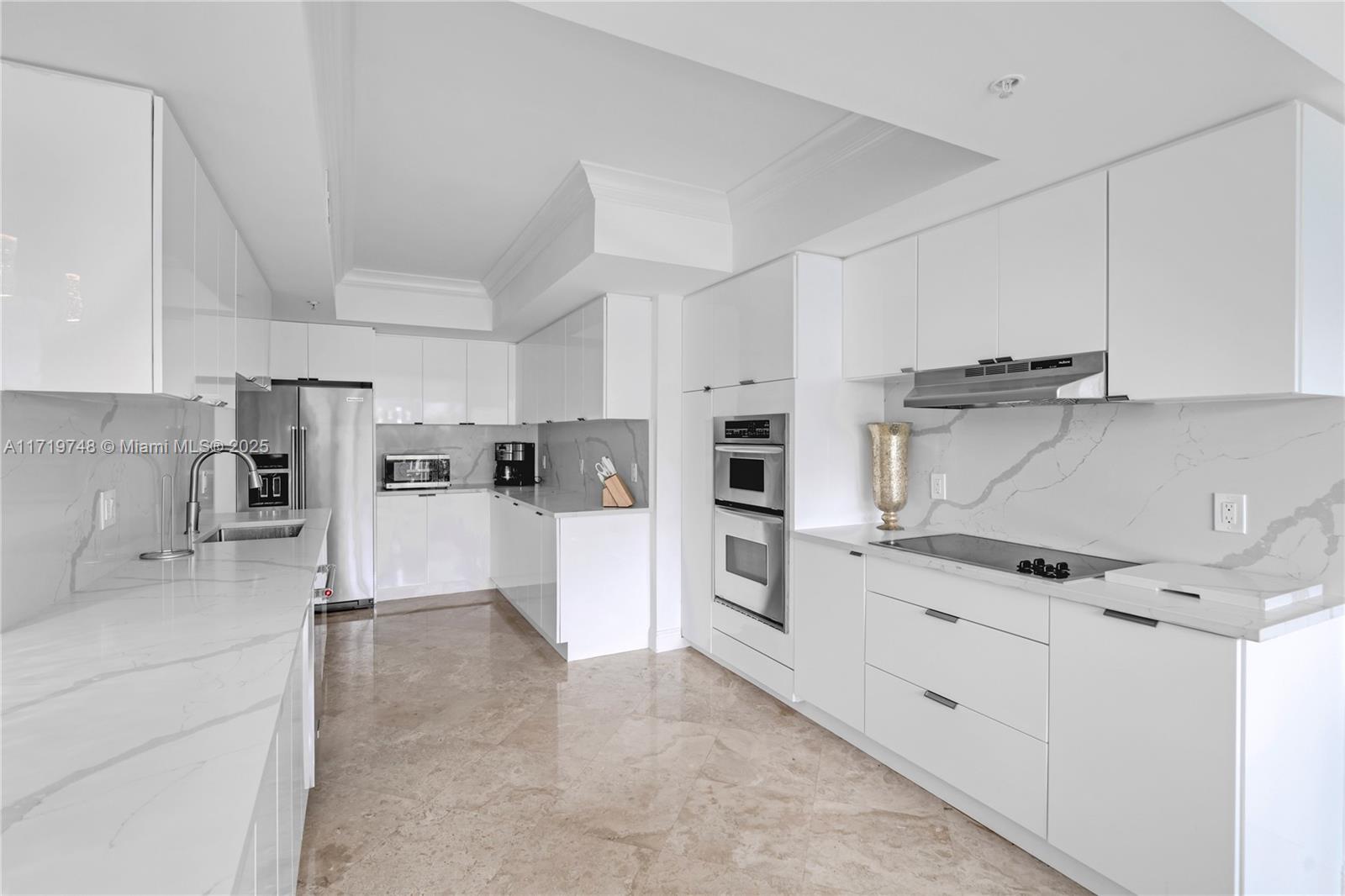 PALMETTO PLACE CONDO - Residential Lease