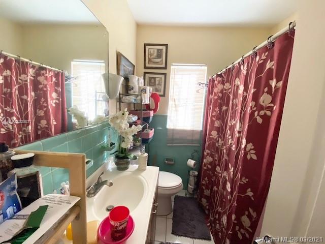 MELROSE HEIGHTS - Residential