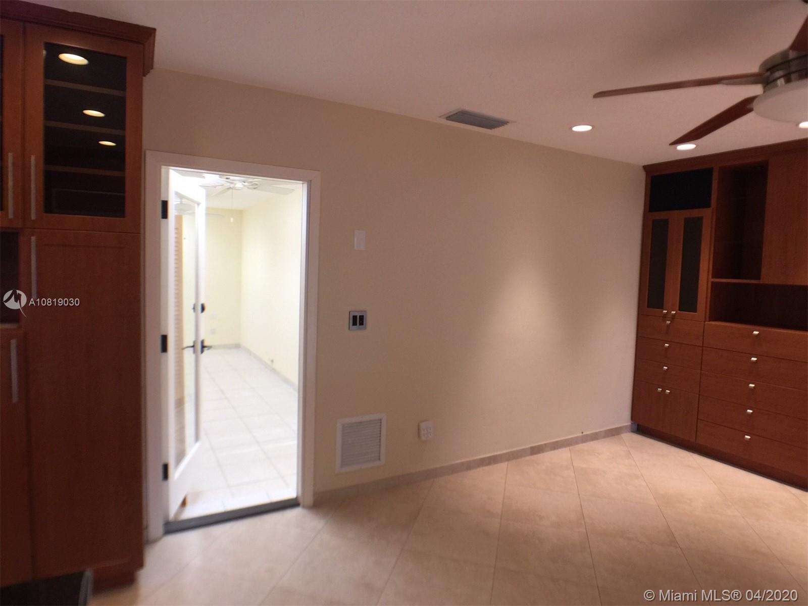 OAKLAND ACRES - Residential