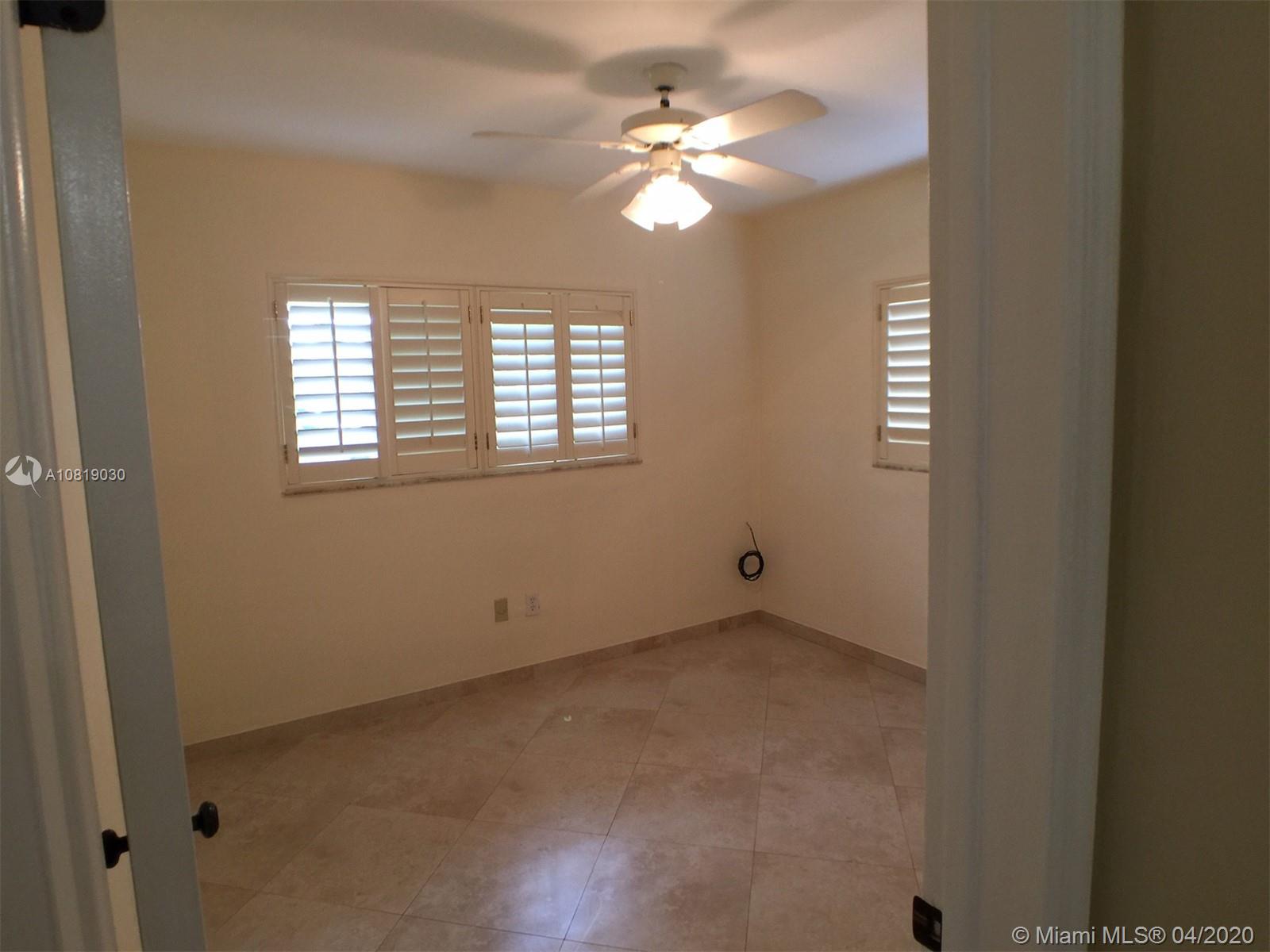 OAKLAND ACRES - Residential