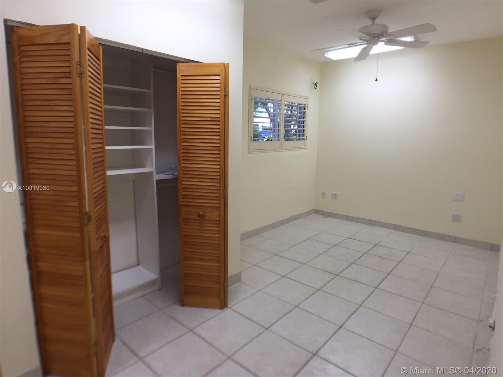 OAKLAND ACRES - Residential