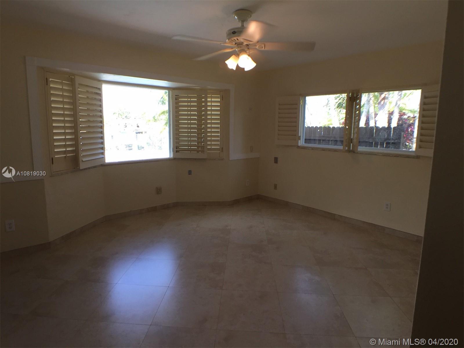 OAKLAND ACRES - Residential