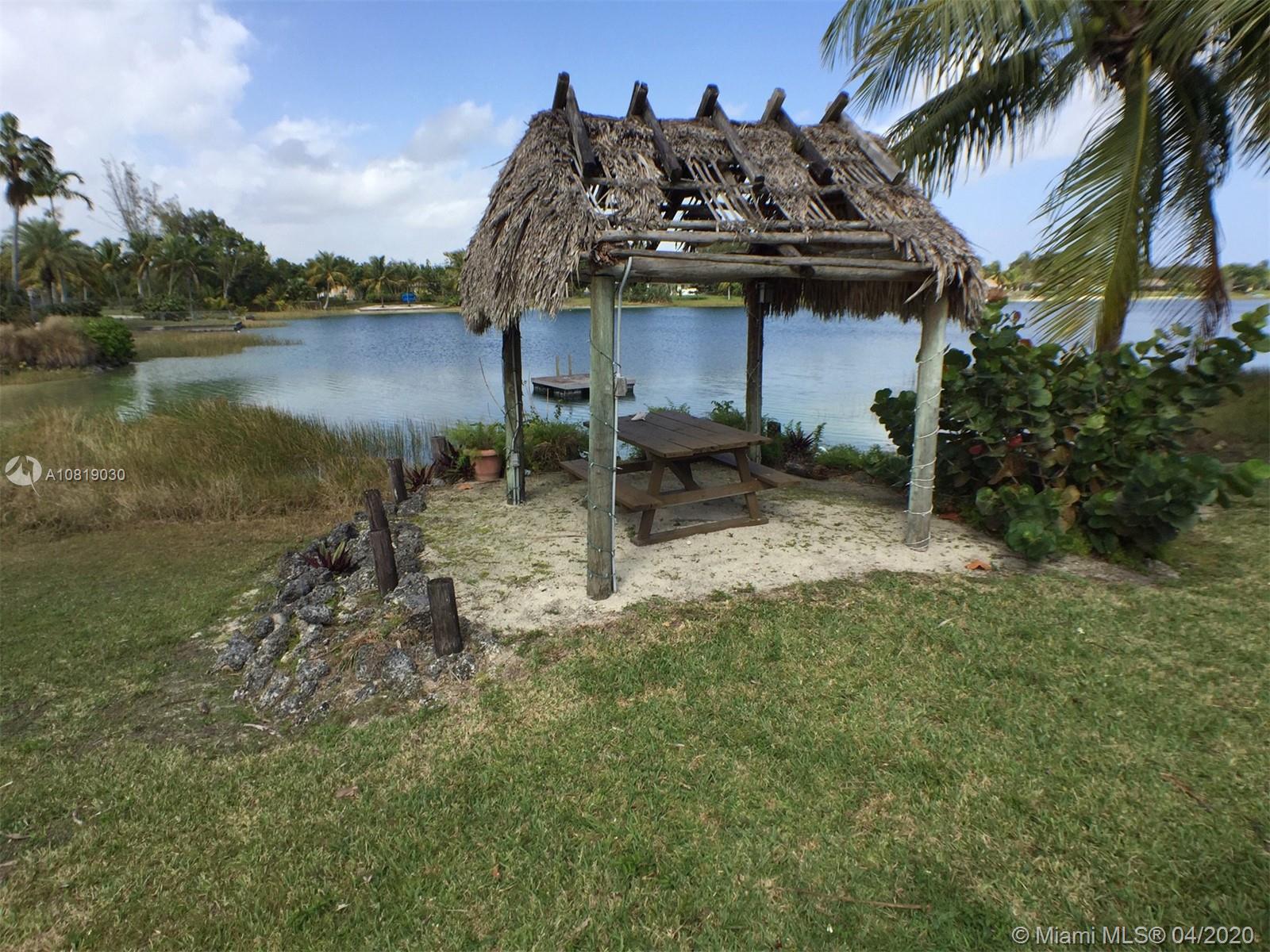 OAKLAND ACRES - Residential