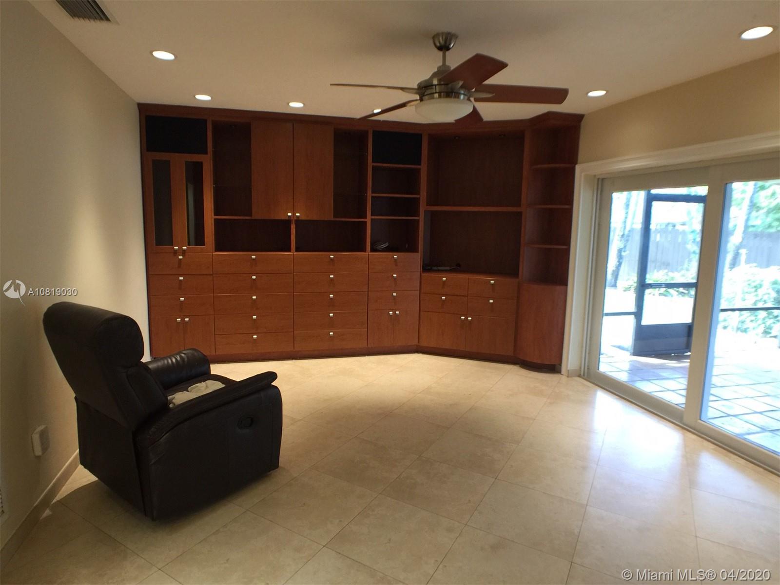 OAKLAND ACRES - Residential