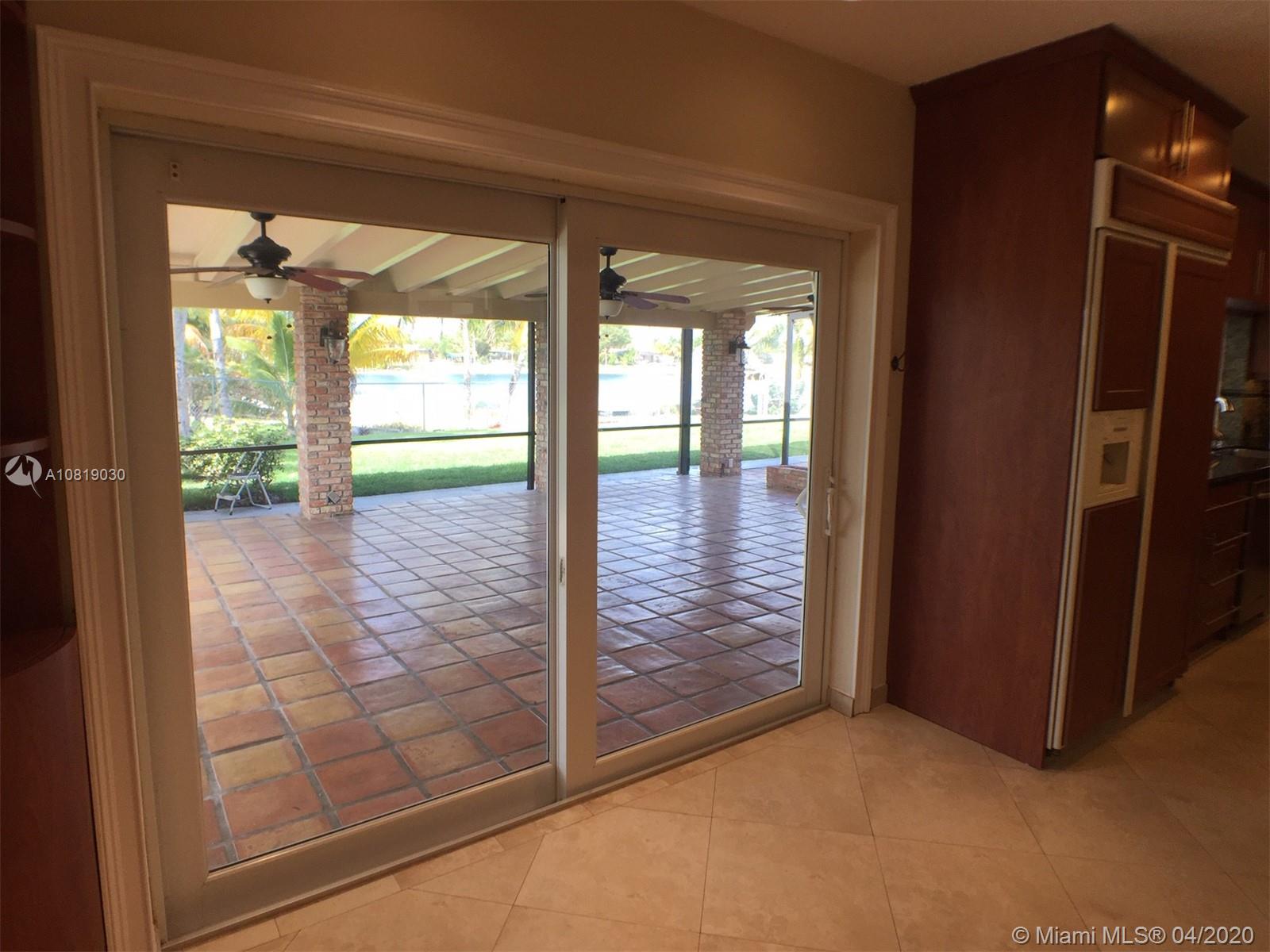 OAKLAND ACRES - Residential