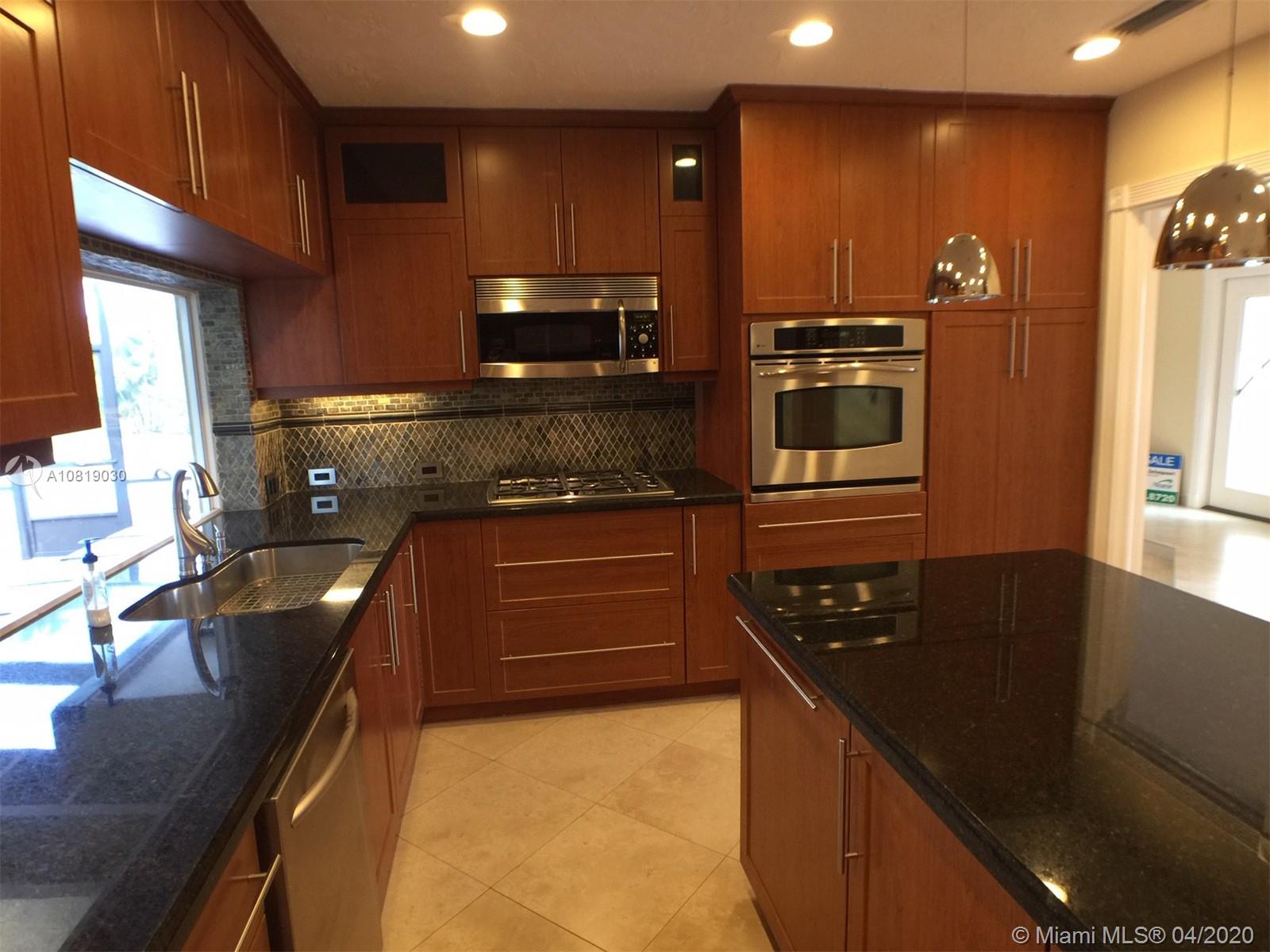 OAKLAND ACRES - Residential