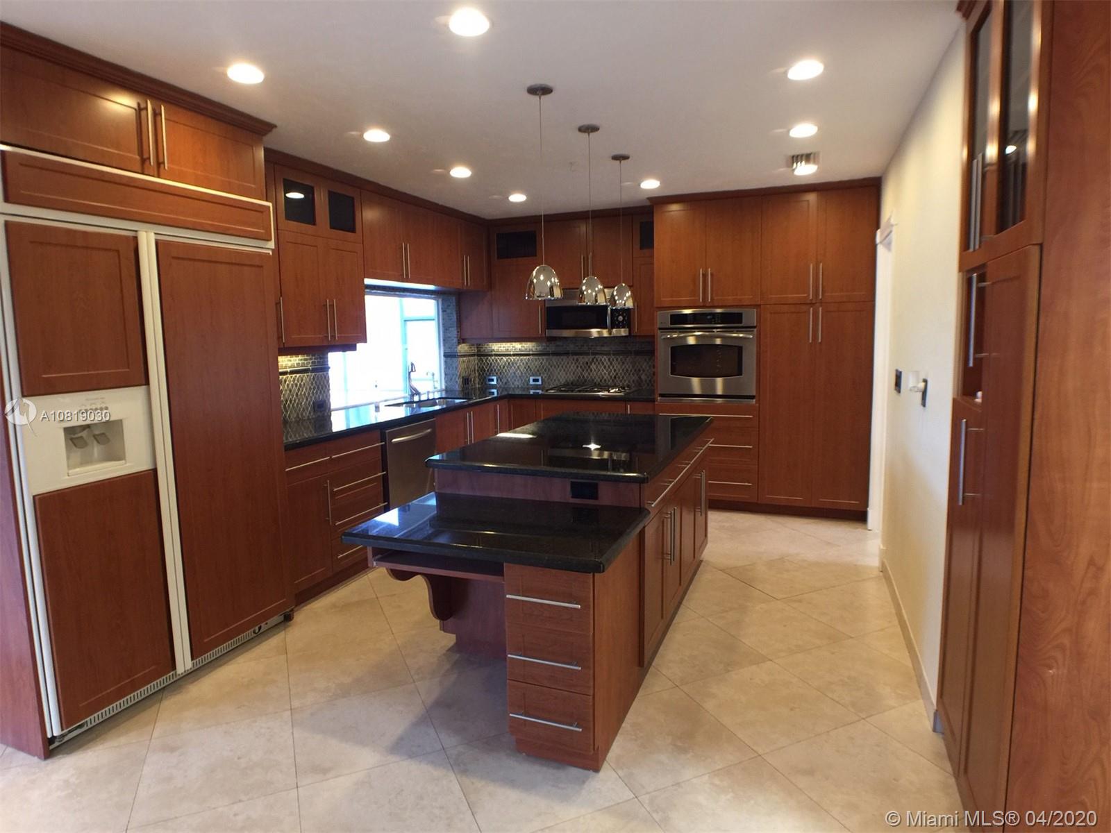 OAKLAND ACRES - Residential