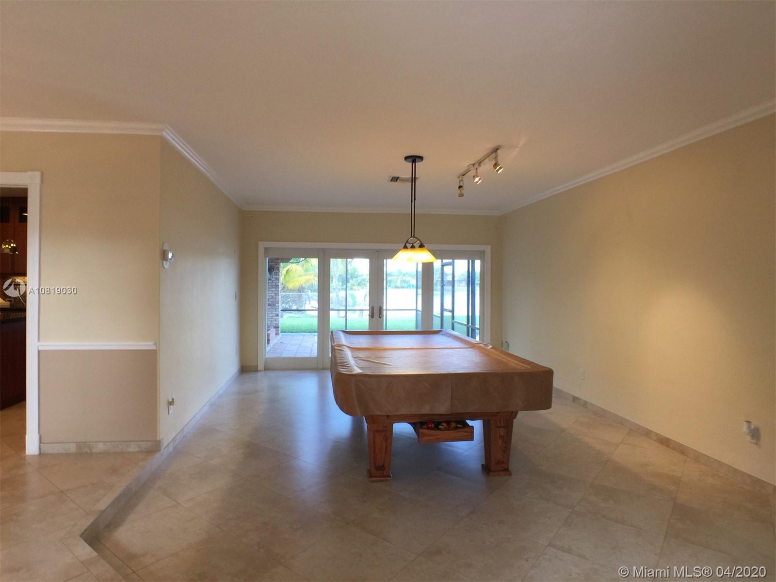 OAKLAND ACRES - Residential