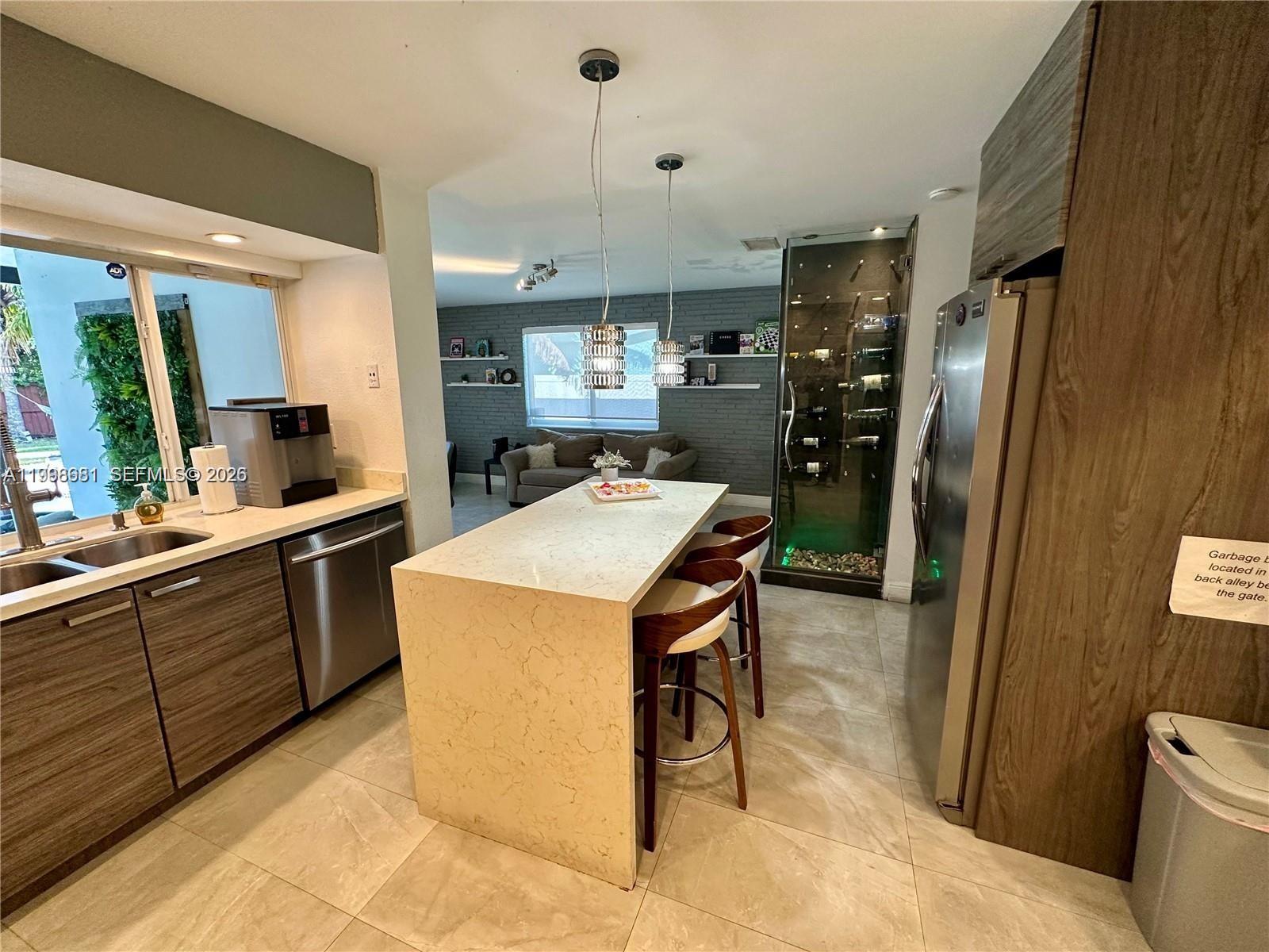 HOLLYWOOD HILLS AMEN PLAT - Residential