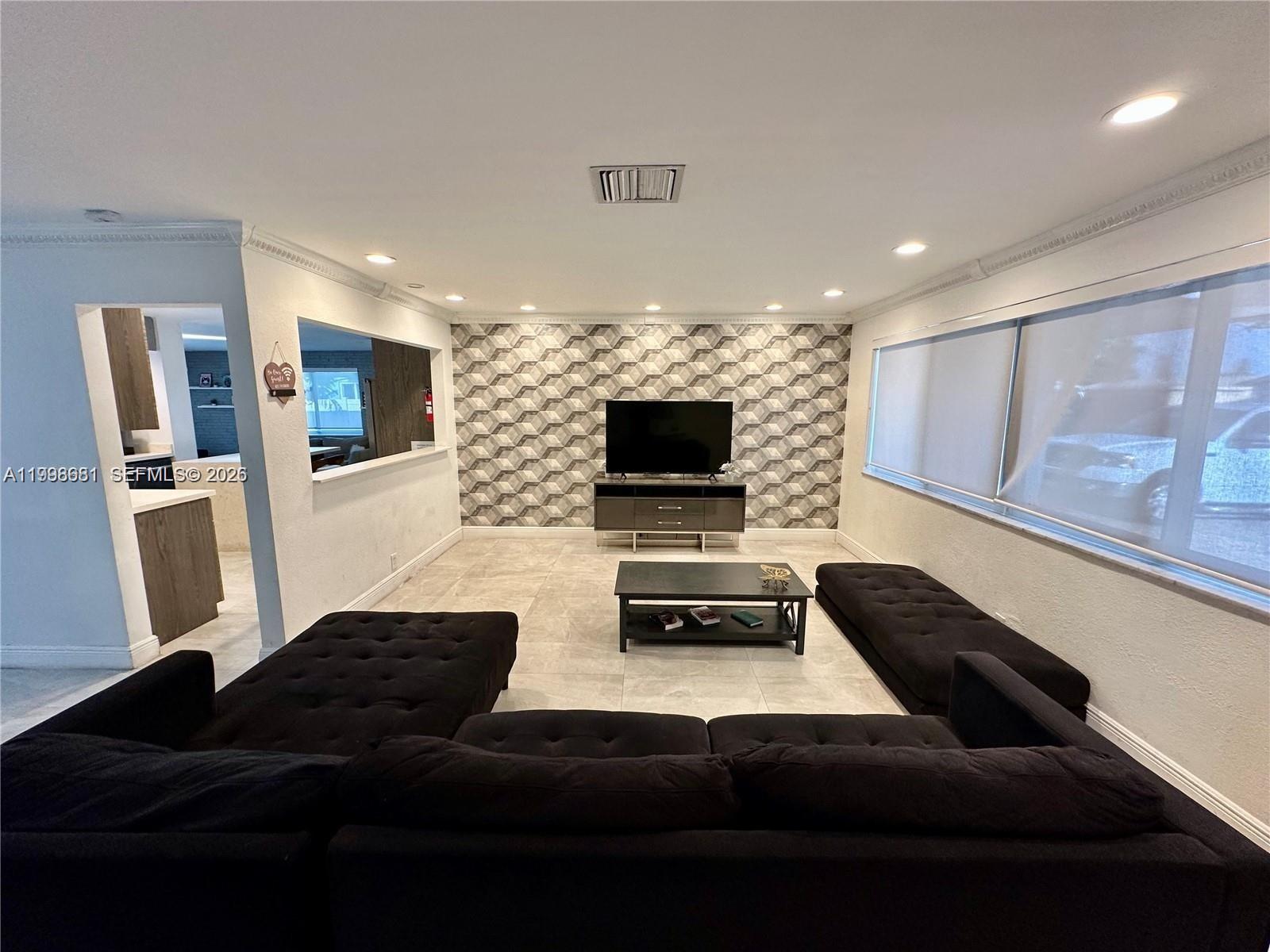 HOLLYWOOD HILLS AMEN PLAT - Residential