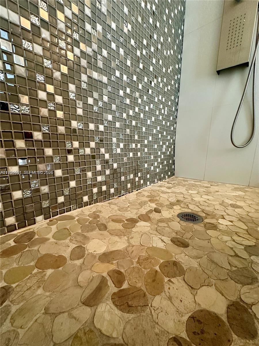 HOLLYWOOD HILLS AMEN PLAT - Residential