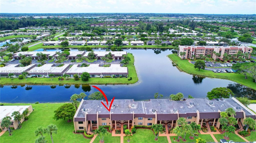 Photo of 130 Lake Nancy Dr #202, West Palm Beach, FL 33411 (MLS # A11431322)