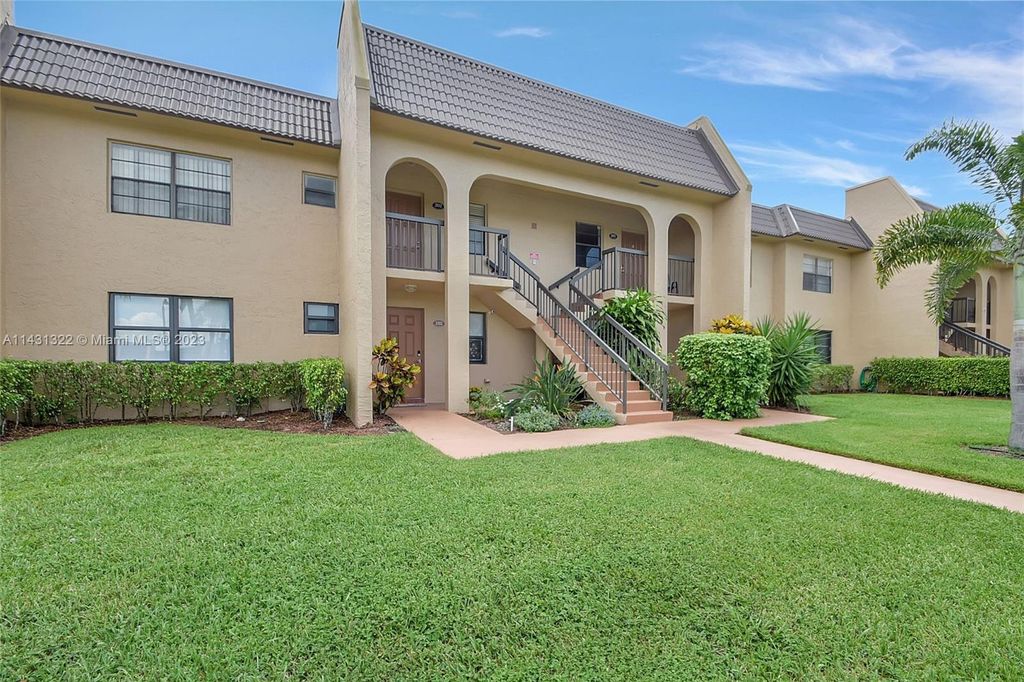 Photo of 130 Lake Nancy Dr #202, West Palm Beach, FL 33411 (MLS # A11431322)