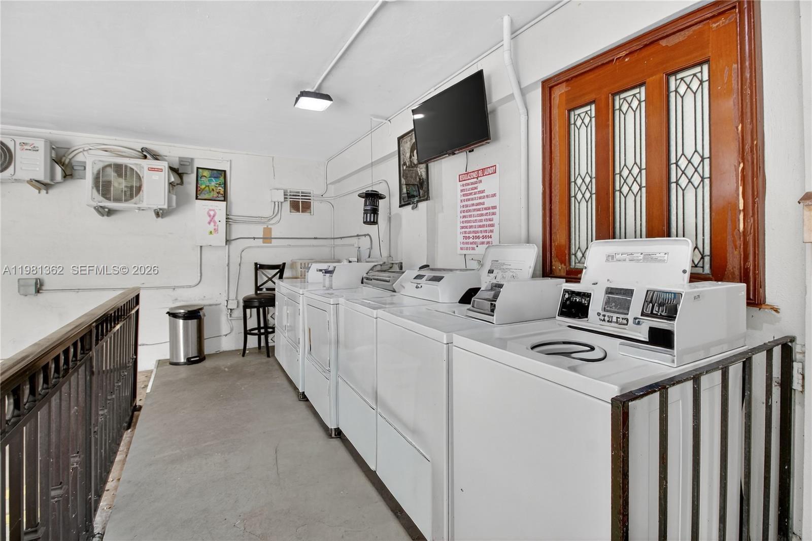 CORAL GROVES - Residential Lease