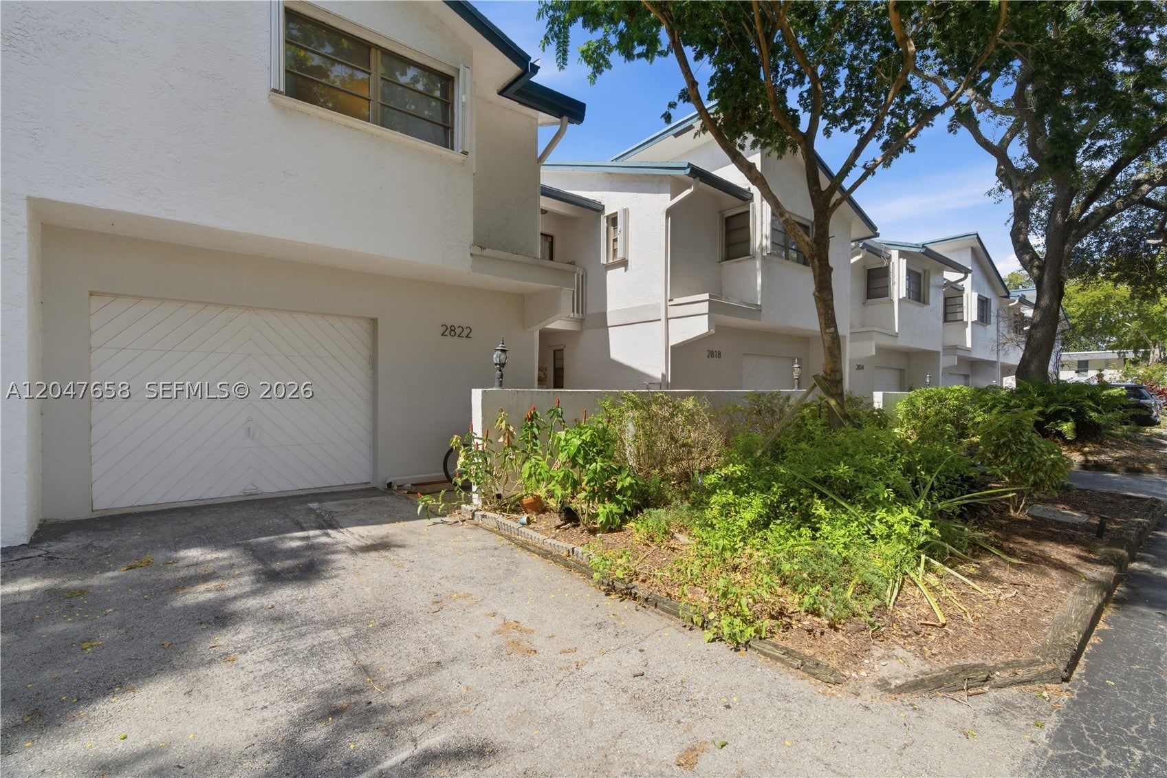 2822 N 34th Ave