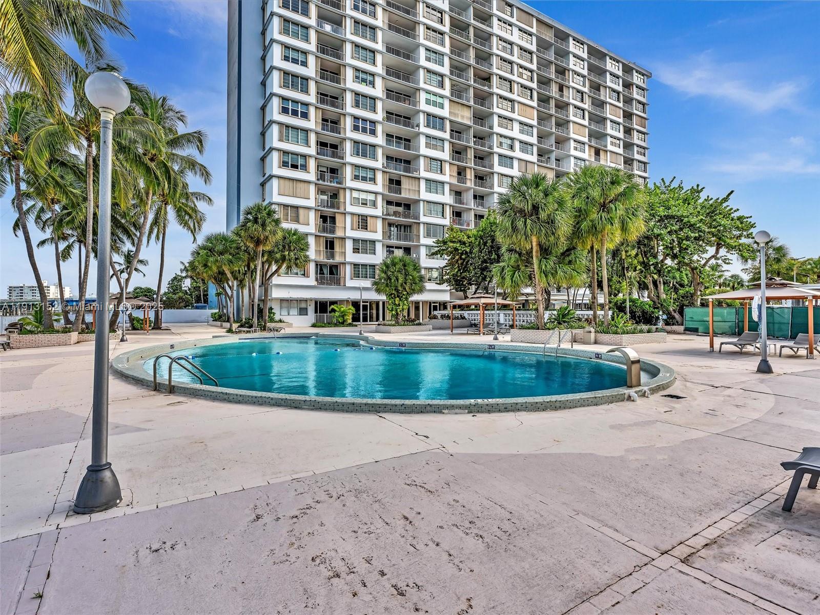 KENNEDY HOUSE CONDO - Residential