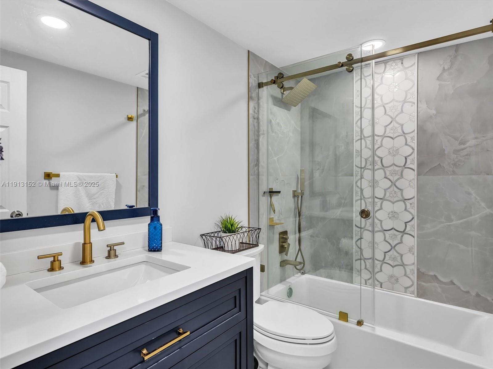 KENNEDY HOUSE CONDO - Residential