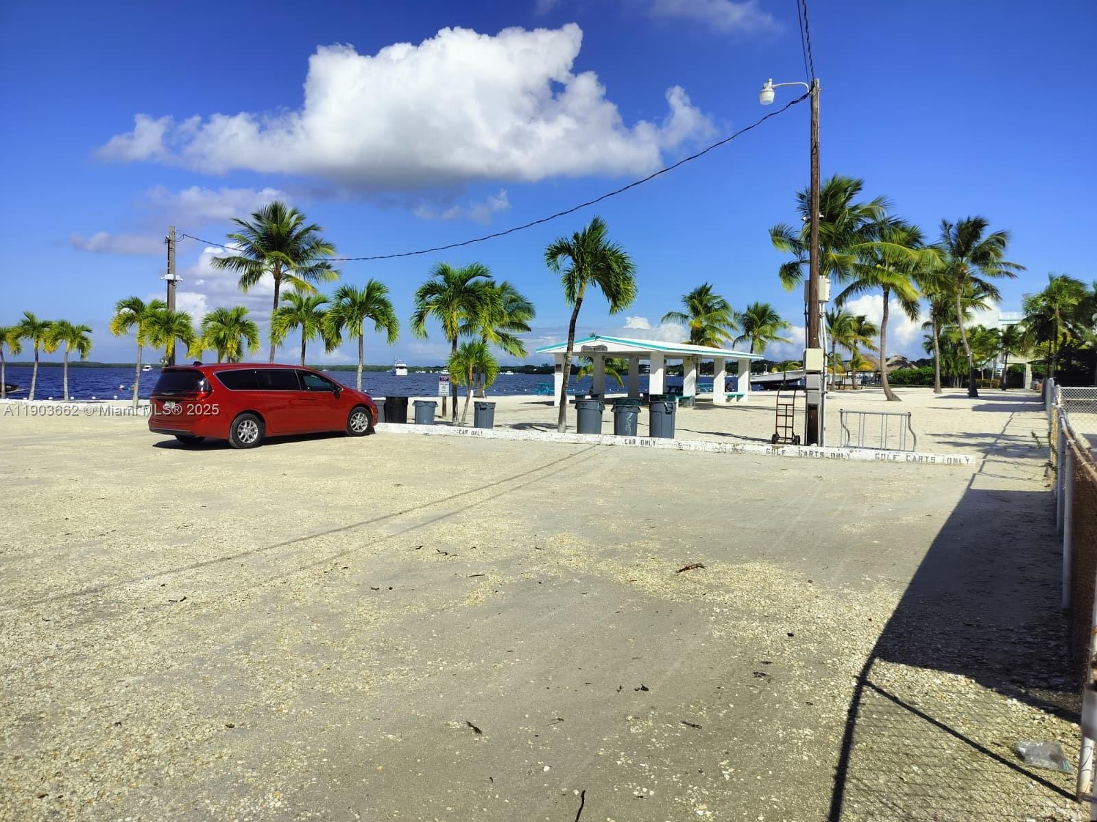 KEY LARGO TRAILER VILLAGE - Residential