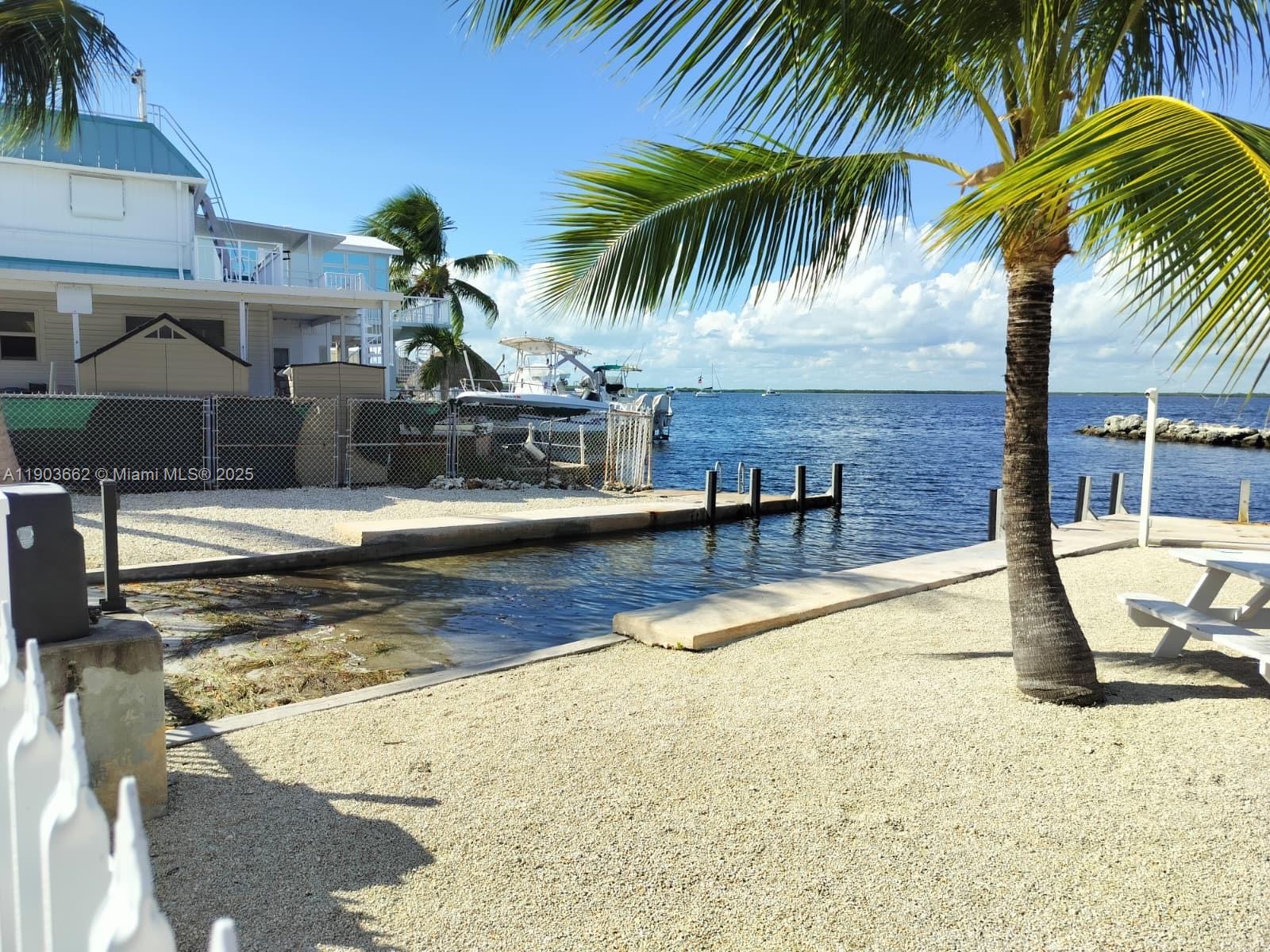 KEY LARGO TRAILER VILLAGE - Residential