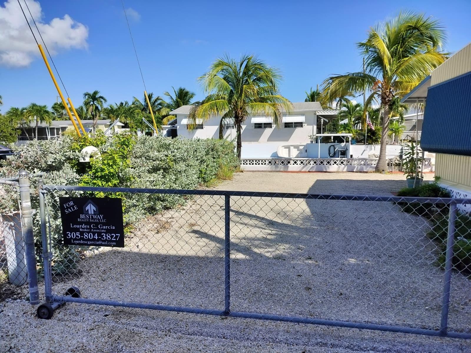 KEY LARGO TRAILER VILLAGE - Residential