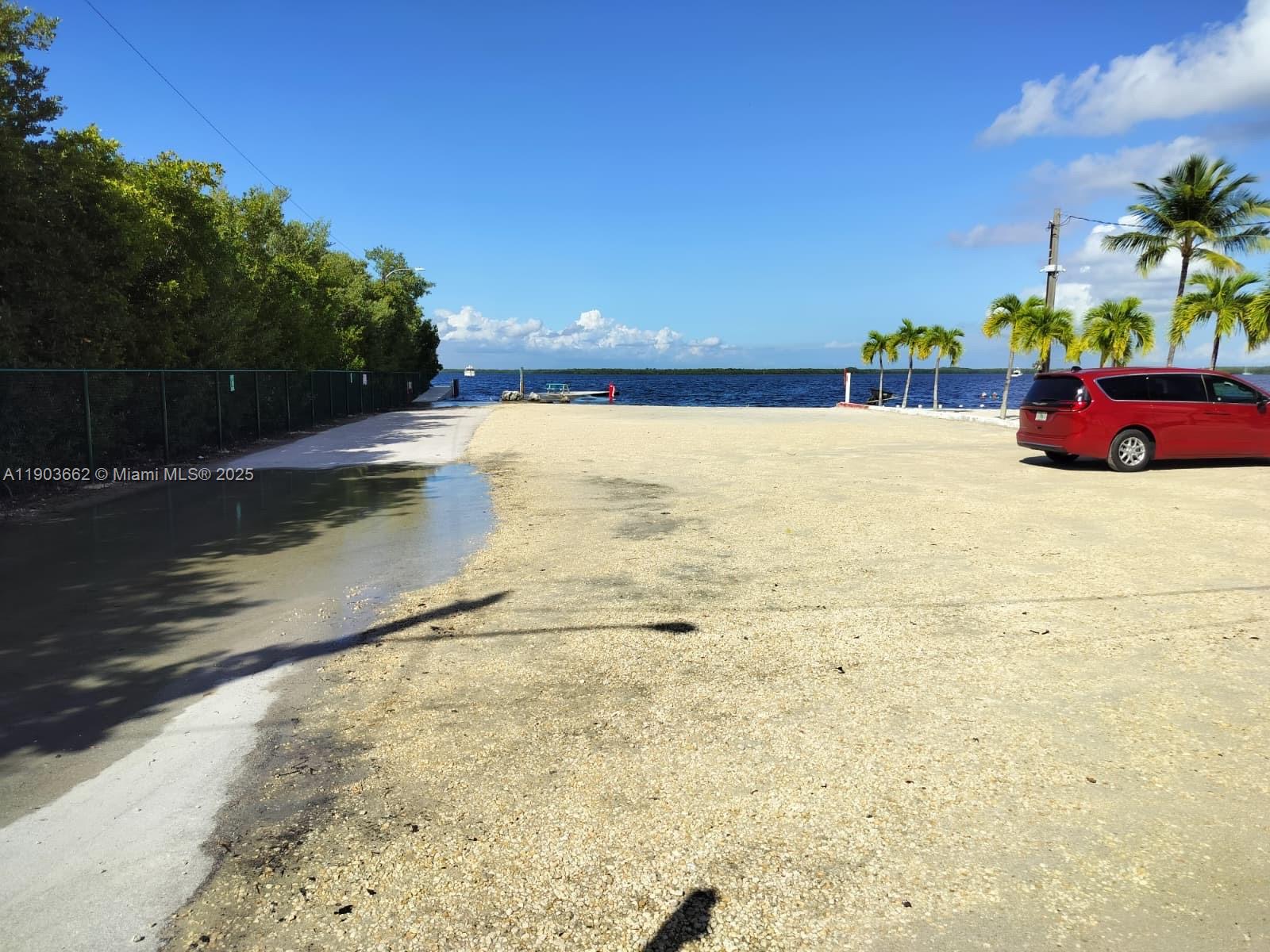 KEY LARGO TRAILER VILLAGE - Residential